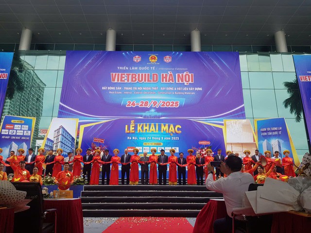 Gần 300 doanh nghiệp tham gia Triển lãm Quốc tế VIETBUILD Hà Nội 2025- Ảnh 1.