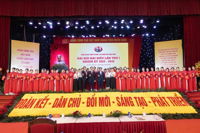 Tổng Bí thư Tô Lâm dự và phát biểu chỉ đạo Đại hội đại biểu Đảng bộ MTTQ, các đoàn thể Trung ương lần thứ I, nhiệm kỳ 2025-2030- Ảnh 8. Tổng Bí thư Tô Lâm dự và phát biểu chỉ đạo Đại hội đại biểu Đảng bộ MTTQ, các đoàn thể Trung ương lần thứ I, nhiệm kỳ 2025-2030- Ảnh 8.