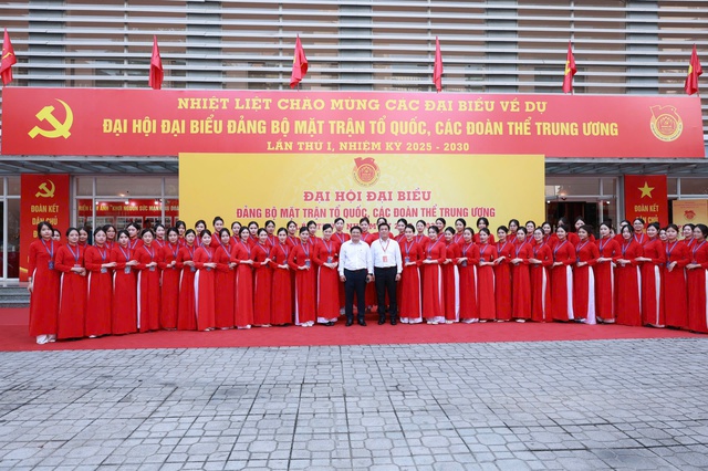 Tổng Bí thư Tô Lâm dự và phát biểu chỉ đạo Đại hội đại biểu Đảng bộ MTTQ, các đoàn thể Trung ương lần thứ I, nhiệm kỳ 2025-2030- Ảnh 13. Tổng Bí thư Tô Lâm dự và phát biểu chỉ đạo Đại hội đại biểu Đảng bộ MTTQ, các đoàn thể Trung ương lần thứ I, nhiệm kỳ 2025-2030- Ảnh 13.