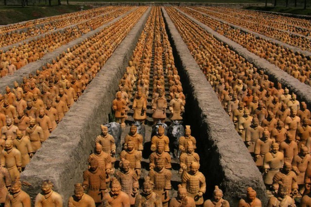 Khi khai quật đội quân đất nung trong lăng Tần Thuỷ Hoàng, chuyên gia đã phạm sai lầm lớn: 15 giây "mất mát" mà Trung Quốc mãi tiếc nuối- Ảnh 1.