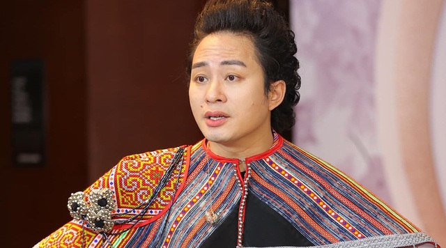 Nam ca sĩ từng khiến Nguyễn Văn Chung hễ nghe l&agrave; chuyển k&ecirc;nh "đ&aacute;ng sợ" cỡ n&agrave;o?- Ảnh 5.