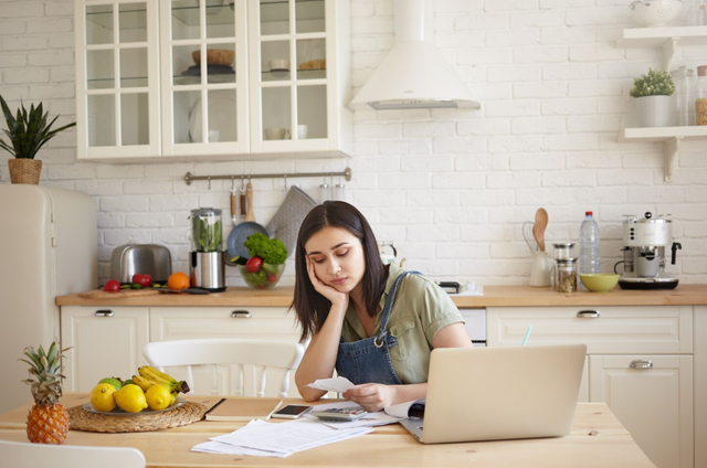 Lương hưu 20 triệu nhưng sẵn s&agrave;ng cho con d&acirc;u một nửa, vậy m&agrave; th&aacute;ng n&agrave;o cũng thấy con lao đao- Ảnh 2.