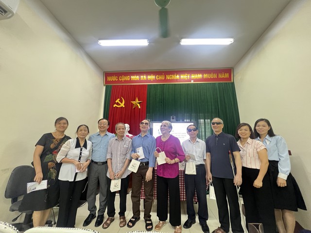 Sưởi ấm trái tim người khiếm thị cao tuổi- Ảnh 3.