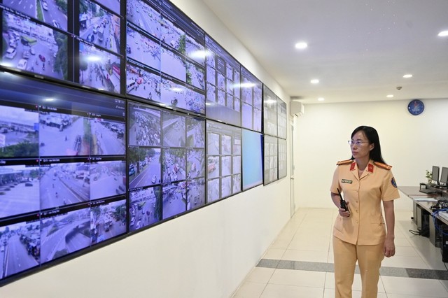 Tp. Hồ Chí Minh tính chuyện bắt người vi phạm giao thông đi lao động công ích- Ảnh 2. Tp. Hồ Chí Minh tính chuyện bắt người vi phạm giao thông đi lao động công ích- Ảnh 2.