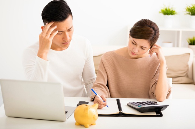Chưa kịp vui vì mua căn nhà 8 tỷ, cặp vợ chồng sốc nặng khi biết sự thật phía sau: 