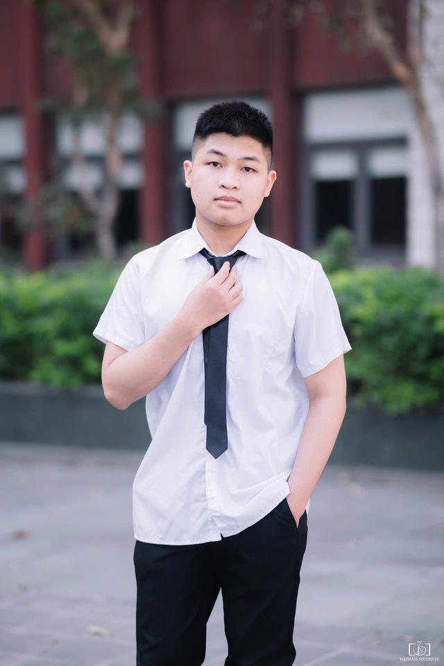 Nguyễn Đức Minh.Thủ khoa TSA đợt 2.