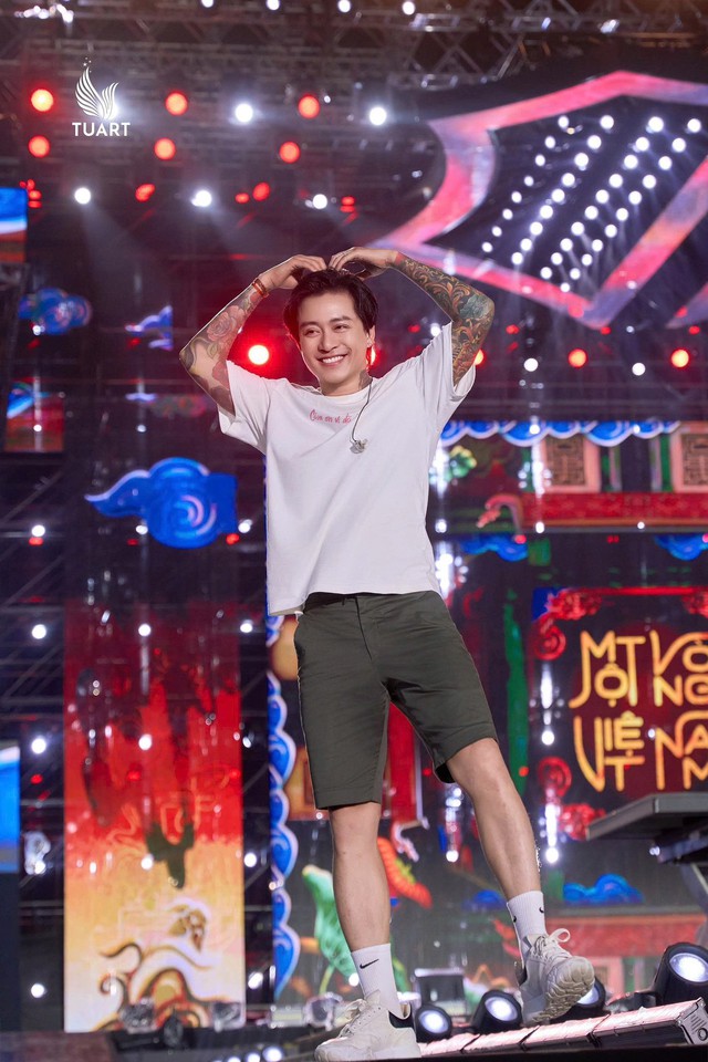 Nam ca sĩ yêu 5 mỹ nhân đình đám showbiz Việt, U50 viên mãn bên bợ hot girl kém 12 tuổi giàu có- Ảnh 9.