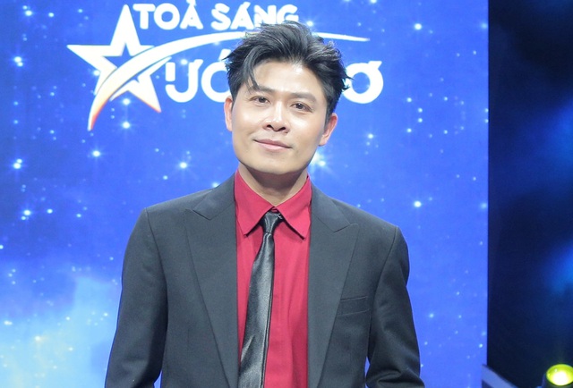 Nguyễn Văn Chung nói thẳng: "Lệ Quyên cần trau dồi giọng hát"- Ảnh 2. Nguyễn Văn Chung nói thẳng: "Lệ Quyên cần trau dồi giọng hát"- Ảnh 2.