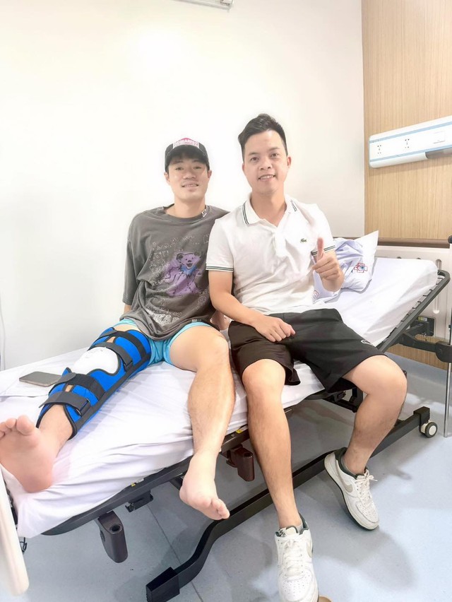 Tình cảnh của Văn Toàn sau ca phẫu thuật chấn thương- Ảnh 1. Tình cảnh của Văn Toàn sau ca phẫu thuật chấn thương- Ảnh 1.