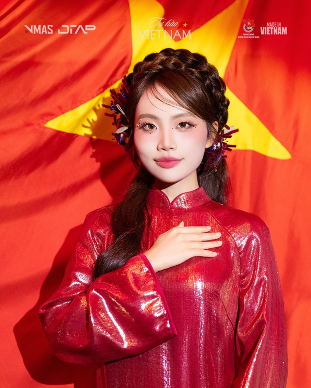 Nữ ca sĩ được diễn từ Đại lễ A50 đến A80: Đắt show bậc nhất thế hệ, cát-xê gây choáng làm CEO từ 20 tuổi- Ảnh 4. Nữ ca sĩ được diễn từ Đại lễ A50 đến A80: Đắt show bậc nhất thế hệ, cát-xê gây choáng làm CEO từ 20 tuổi- Ảnh 4.