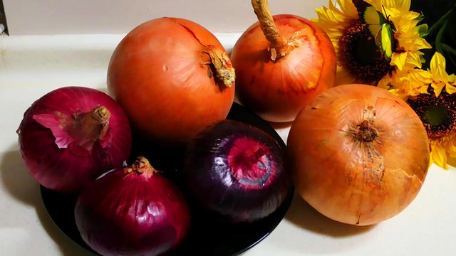 Nhà nông nói thẳng: 5 loại rau củ "không cần thuốc trừ sâu" lại bổ như sâm, cứ yên tâm mà mua- Ảnh 5. Nhà nông nói thẳng: 5 loại bong da truc tiep xoi lac củ "không cần thuốc trừ sâu" lại bổ như sâm, cứ yên tâm mà mua- Ảnh 5.