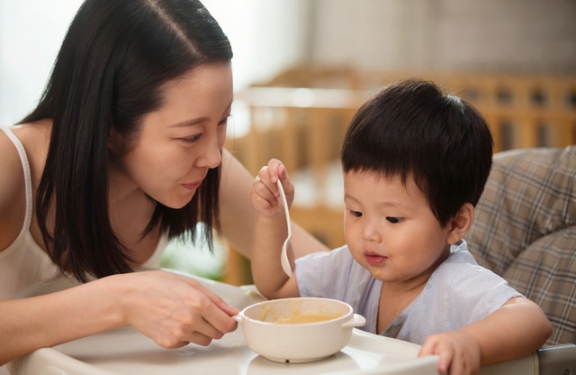 Bật mí 2 yếu tố tạo nên “công thức vàng” về dinh dưỡng khi nuôi con, mẹ ở độ tuổi nào cũng cần phải biết!- Ảnh 2.