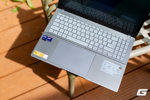 Đây là bộ đôi ASUS truc tiep bong da keo nha cai S5: Kẻ thì intel, người lại AMD, 14 hay 16 inch cho mùa tựu trường?- Ảnh 12.