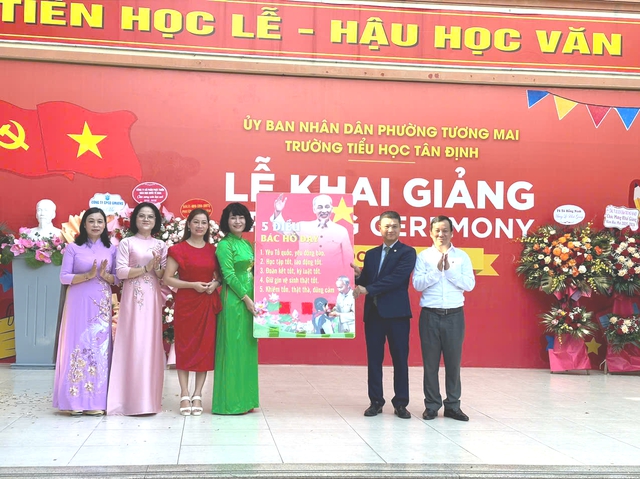 Trường tiểu học Tân Định khai giảng năm học 2025–2026- Ảnh 4. Trường tiểu học Tân Định khai giảng năm học 2025–2026- Ảnh 4.