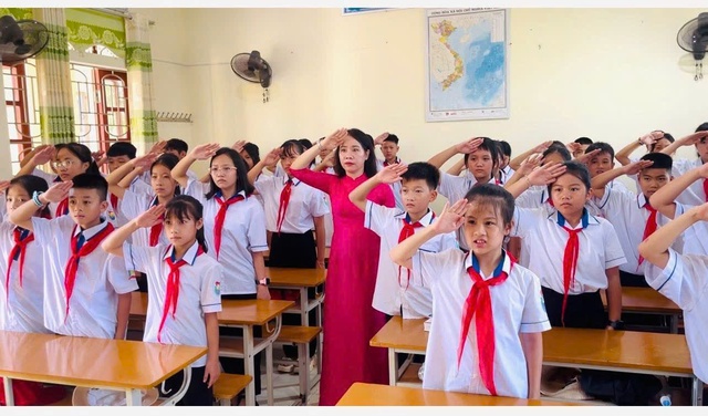 Gần 1,7 triệu thầy cô giáo và 30 triệu học sinh, sinh viên tham dự lễ khai giảng năm học 2025 – 2026- Ảnh 3. Gần 1,7 triệu thầy cô giáo và 30 triệu học sinh, sinh viên tham dự lễ khai giảng năm học 2025 – 2026- Ảnh 3.