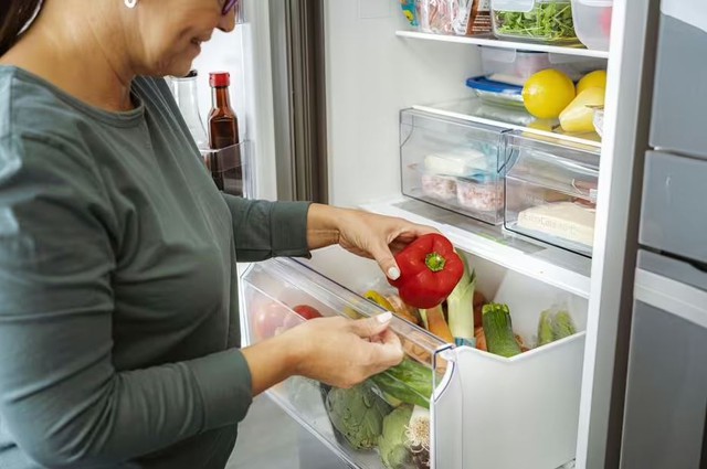Ớt chuông sẽ tươi giòn suốt nhiều tuần nếu được cất ở vị trí này trong tủ lạnh- Ảnh 2. Ớt chuông sẽ tươi giòn suốt nhiều tuần nếu được cất ở vị trí này trong tủ lạnh- Ảnh 2.