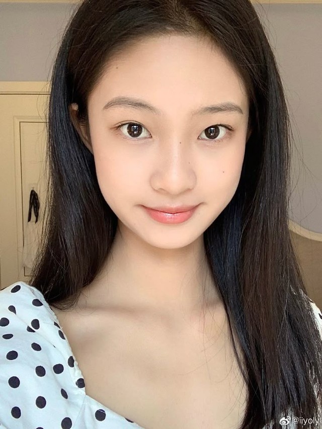 Loại rau xanh ngắt khiến da căng mọng bền lâu như đang uống collagen- Ảnh 1. Loại bong da truc tiep xoi lac ngắt khiến da căng mọng bền lâu như đang uống collagen- Ảnh 1.