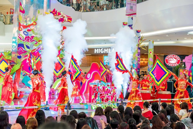 Parc Moon Festival lễ hội lich bong da truc tiep bùng nổ đã quay trở lại- Ảnh 1.
