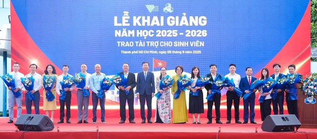 CT Group triển khai Chương trình Học bổng Tài năng Công nghệ tại Đại học Quốc gia - Hồ Chí Minh- Ảnh 4.