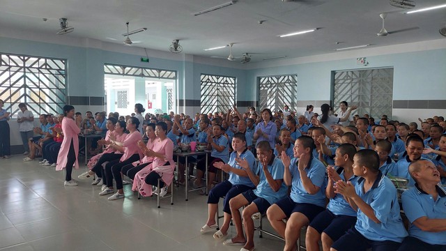 Mái ấm giữa rừng cao su – nơi 1.500 phận đời tìm lại niềm vui sống- Ảnh 2. Mái ấm giữa rừng cao su – nơi 1.500 phận đời tìm lại niềm vui sống- Ảnh 2.