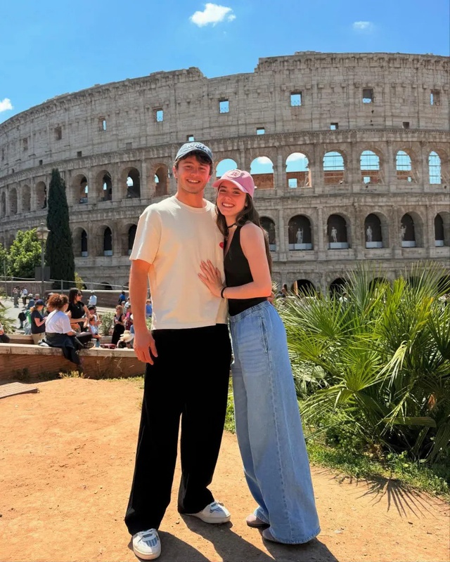 Nàng WAG gây sốt làng bóng đá thế giới yêu đàn em của Ronaldo, 19 tuổi lich tuong thuat truc tiep bong da hom nay đẹp như thiên thần- Ảnh 3.
