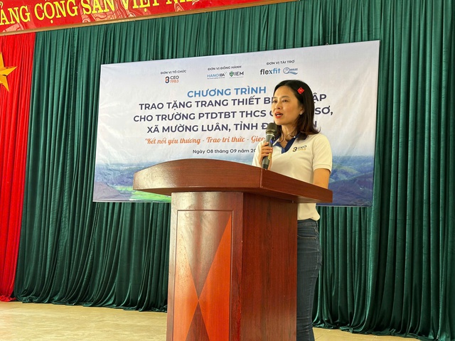 Câu lạc bộ CEO 1983 trao quà và thiết bị học tập cho học sinh và người dân xã Mường Luân tỉnh Điện Biên- Ảnh 1.