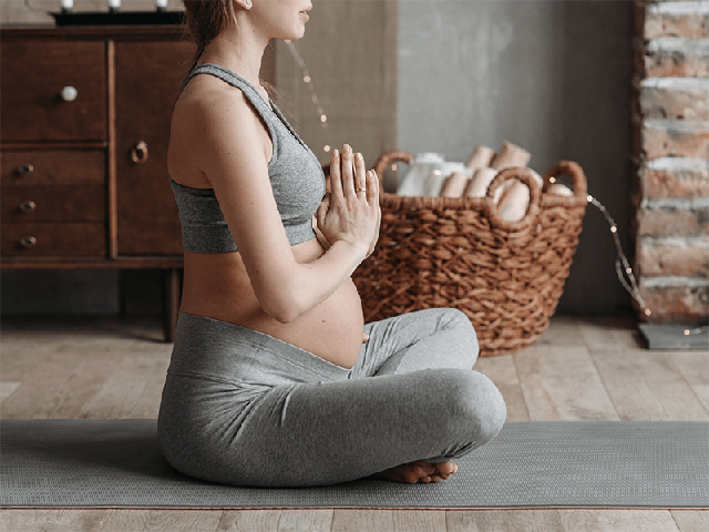 Mẹ bầu 38 tuần chơi cầu lông đến mức ngã cực nguy hiểm: Dân tình ngao ngán vì vẫn bất chấp đăng clip mùi mẫn câu view- Ảnh 7. Mẹ bầu 38 tuần chơi cầu lông đến mức ngã cực nguy hiểm: Dân tình ngao ngán vì vẫn bất chấp đăng clip mùi mẫn câu view- Ảnh 7.