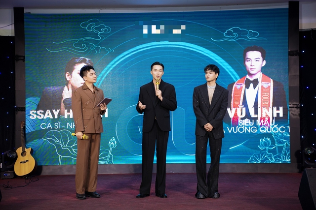 Á vương Vũ Linh và ca nhạc sĩ Ssay Huỳnh về chung một nhà- Ảnh 1. Á vương Vũ Linh và ca nhạc sĩ Ssay Huỳnh về chung một nhà- Ảnh 1.