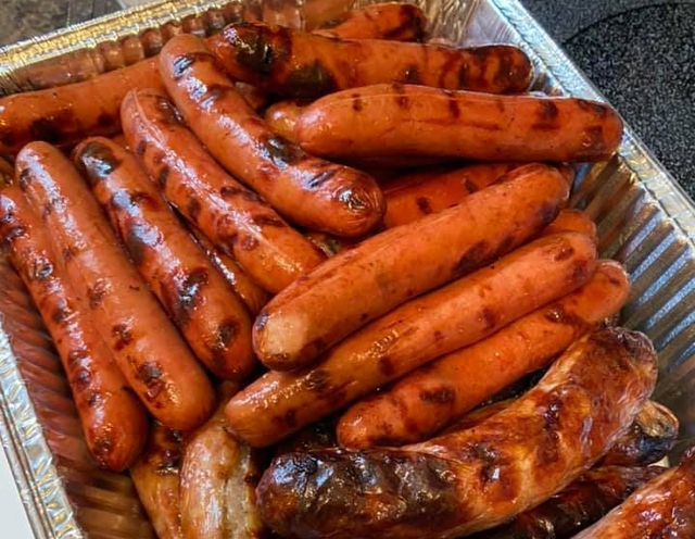 Đã đến lúc TỐ GIÁC 5 món giỏi "ăn cắp" tuổi thọ: Ăn 1 chiếc xúc xích có thể rút ngắn 36 phút cuộc đời- Ảnh 2. Đã đến lúc TỐ GIÁC 5 món giỏi "ăn cắp" tuổi thọ: Ăn 1 chiếc xúc xích có thể rút ngắn 36 phút cuộc đời- Ảnh 2.