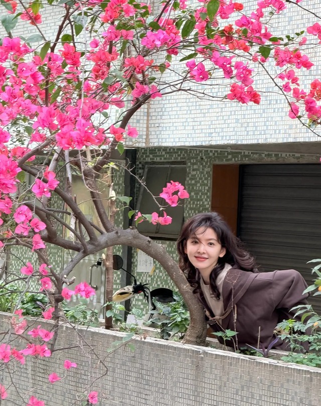 Phụ nữ kh&iacute; chất kh&ocirc;ng phải sinh ra đ&atilde; "t&acirc;m bất biến": 5 th&oacute;i quen nhỏ x&iacute;u mỗi ng&agrave;y gi&uacute;p họ đứng ngo&agrave;i mọi b&atilde;o gi&ocirc;ng, giữ l&ograve;ng an y&ecirc;n đến lạ- Ảnh 2.