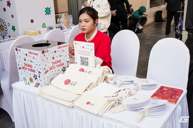 Dạo một v&ograve;ng LG x Creative Fest 2026: Nơi c&ocirc;ng nghệ biến th&agrave;nh chất liệu cho sự s&aacute;ng tạo- Ảnh 2.