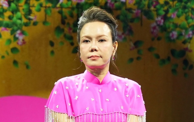 Nam NSƯT n&oacute;i về cuốn sổ nợ c&oacute; t&ecirc;n nhiều nghệ sĩ nổi tiếng: "Kh&ocirc;ng c&oacute; t&ecirc;n Th&agrave;nh Lộc, Hồng V&acirc;n"- Ảnh 2.