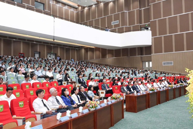 Y tế Tp.Hồ Ch&iacute; Minh năm 2026: Đột ph&aacute; với chiến lược &ldquo;Đa tầng &ndash; Đa cực &ndash; Đa trung t&acirc;m&rdquo;- Ảnh 2.