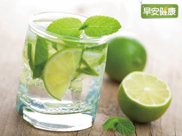 Tử cung khỏe đến đ&acirc;u, phụ nữ trẻ l&acirc;u đến đ&oacute;: 3 loại đồ uống đơn giản c&agrave;ng uống hormone c&agrave;ng ổn, da cũng đẹp l&ecirc;n- Ảnh 2.