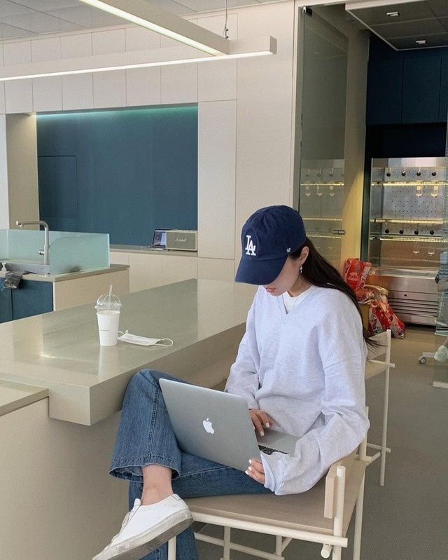 Cuộc sống nh&igrave;n th&igrave; ổn, nhưng v&iacute; tiền của t&ocirc;i th&igrave; kh&ocirc;ng- Ảnh 2.