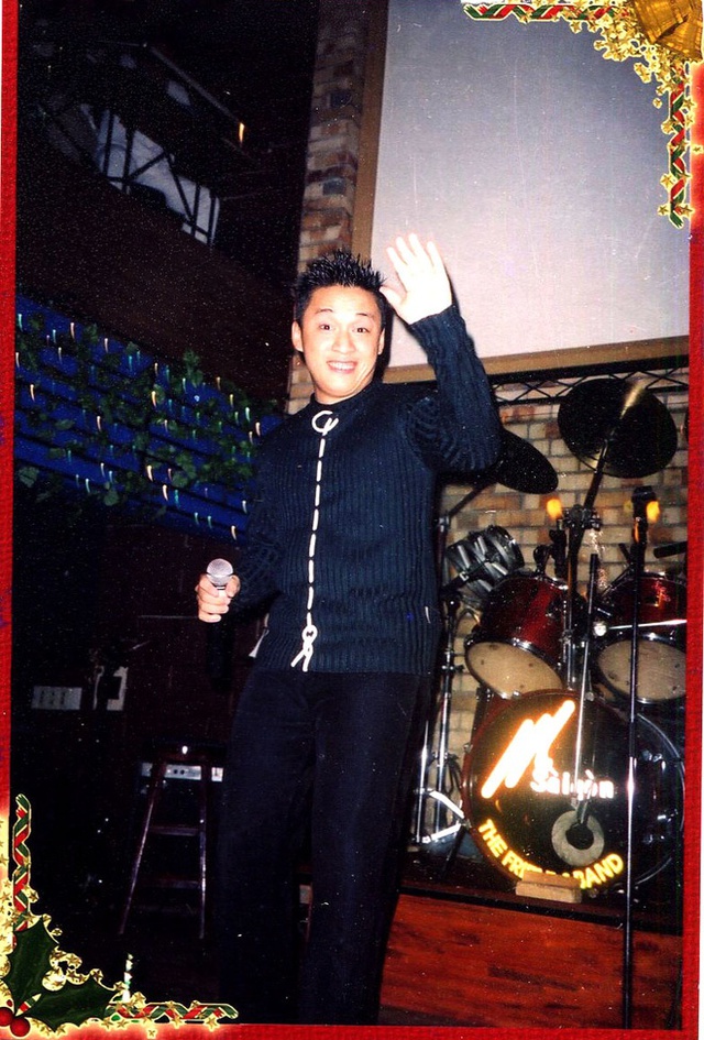 Giai thoại về nam ca sĩ Việt h&aacute;t 1 ca kh&uacute;c mua được 10 căn nh&agrave;, c&aacute;t x&ecirc; h&agrave;ng chục c&acirc;y v&agrave;ng, diễn đ&acirc;u thắng đấy- Ảnh 2.