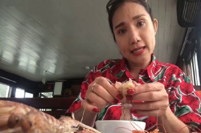 Nữ NSƯT U50 l&agrave;m b&agrave; chủ: "T&ocirc;i l&agrave;m cực khổ, ăn con t&ocirc;m cũng bị chỉ tr&iacute;ch"- Ảnh 2.