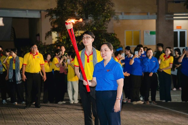 Xu&acirc;n Chiến sĩ 2026: Thắm t&igrave;nh qu&acirc;n d&acirc;n, rạng ngời sức trẻ th&agrave;nh phố- Ảnh 1.