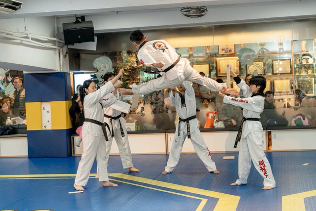 Nh&agrave; v&ocirc; địch thế giới Nguyễn Đ&igrave;nh To&agrave;n: Thập kỷ "trồng người" v&agrave; kh&aacute;t vọng n&acirc;ng tầm Taekwondo Việt- Ảnh 2.