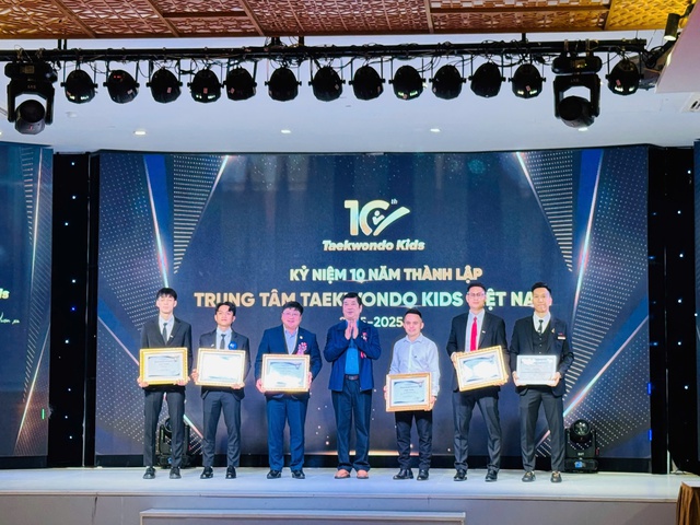 Nh&agrave; v&ocirc; địch thế giới Nguyễn Đ&igrave;nh To&agrave;n: Thập kỷ "trồng người" v&agrave; kh&aacute;t vọng n&acirc;ng tầm Taekwondo Việt- Ảnh 8.