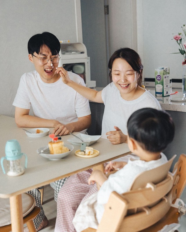 
Kiểu gia đ&igrave;nh n&agrave;y d&ugrave; kh&ocirc;ng "ngh&egrave;o n&agrave;n" vật chất, nhưng lại dễ khiến con c&aacute;i "ngh&egrave;o n&agrave;n" t&acirc;m hồn- Ảnh 4.