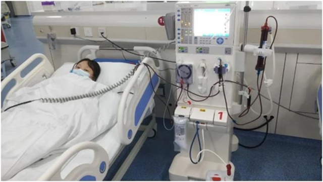 24 tuổi "nhận &aacute;n" suy thận giai đoạn cuối, c&ocirc; g&aacute;i bật kh&oacute;c: &ldquo;Ra trường chưa kịp đi l&agrave;m đ&atilde; phải chạy thận, gi&aacute; như t&ocirc;i để &yacute; sớm hơn c&aacute;c dấu hiệu&hellip;&rdquo;- Ảnh 1.