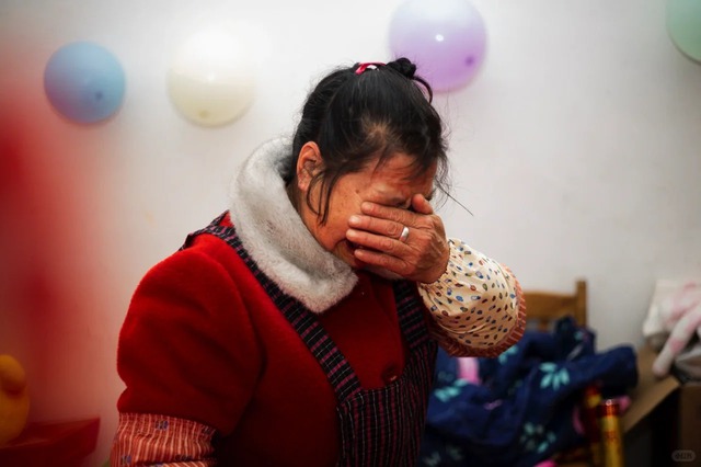 Gửi tiết kiệm 3,4 tỷ/5năm, tới l&uacute;c r&uacute;t th&igrave; ng&acirc;n h&agrave;ng th&ocirc;ng b&aacute;o phải đ&oacute;ng th&ecirc;m 25 năm nữa: "L&uacute;c đ&oacute; nhận 26 tỷ"- Ảnh 2.