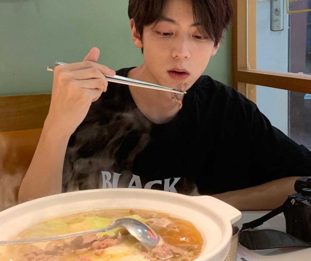 Tại sao ng&agrave;y c&agrave;ng c&oacute; nhiều người chết v&igrave; ung thư thực quản? B&aacute;c sĩ nhắc: Trẻ khỏe mấy ăn uống theo 5 kiểu n&agrave;y l&acirc;u cũng mắc!- Ảnh 2.