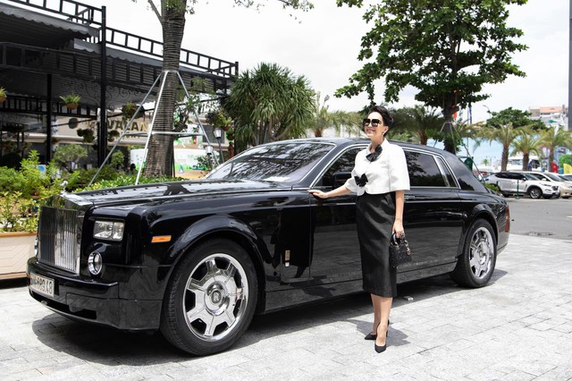 Mỹ nhân được đại gia yêu say đắm suốt 32 năm, tặng biệt thự hoành tráng, nhẫn kim cương- Ảnh 6. Mỹ nhân được đại gia yêu say đắm suốt 32 năm, tặng biệt thự hoành tráng, nhẫn kim cương- Ảnh 6.