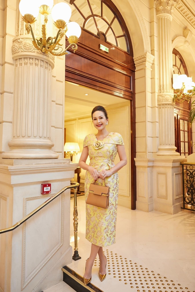 Mỹ nhân được đại gia yêu say đắm suốt 32 năm, tặng biệt thự hoành tráng, nhẫn kim cương- Ảnh 7. Mỹ nhân được đại gia yêu say đắm suốt 32 năm, tặng biệt thự hoành tráng, nhẫn kim cương- Ảnh 7.