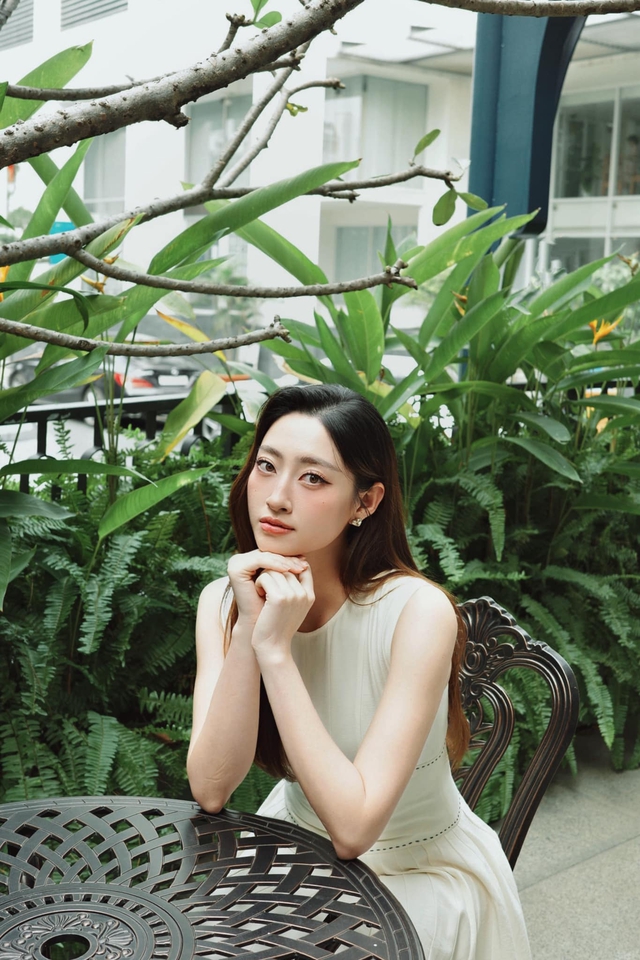 Hoa hậu Lương Thuỳ Linh hiện tại - Ảnh 8. Hoa hậu Lương Thuỳ Linh hiện tại - Ảnh 8.