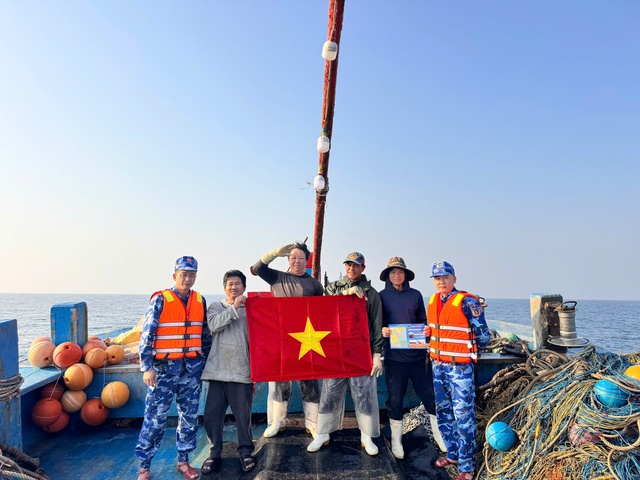 Tuổi trẻ Hải đo&agrave;n 11 s&ocirc;i nổi thi đua ch&agrave;o mừng Đại hội Đại biểu to&agrave;n quốc lần thứ XIV của Đảng- Ảnh 2.