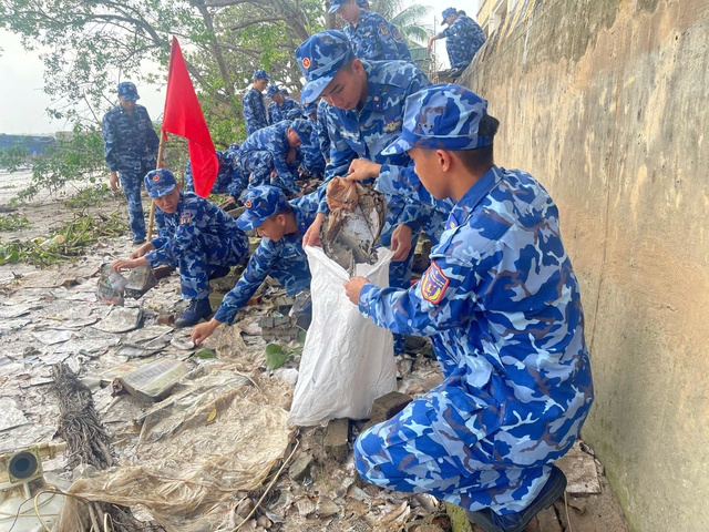 Tuổi trẻ Hải đo&agrave;n 11 s&ocirc;i nổi thi đua ch&agrave;o mừng Đại hội Đại biểu to&agrave;n quốc lần thứ XIV của Đảng- Ảnh 4.