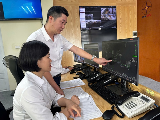 Công ty Điện lực Quảng Ninh chủ động triển khai nhiều giải pháp hữu hiệu nhằm đảm bảo cấp điện dịp Tết Nguyên đán Bính Ngọ năm 2026- Ảnh 3. Công ty Điện lực Quảng Ninh chủ động triển khai nhiều giải pháp hữu hiệu nhằm đảm bảo cấp điện dịp Tết Nguyên đán Bính Ngọ năm 2026- Ảnh 3.